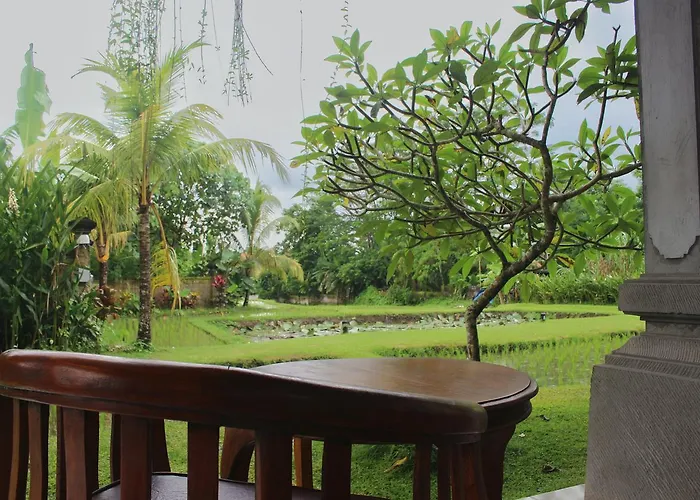 Hotel Saren Indah 3*